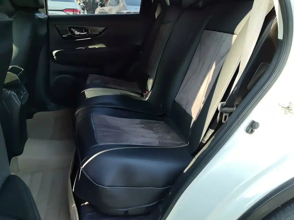 Nissan X-Trail — миниатюра 18