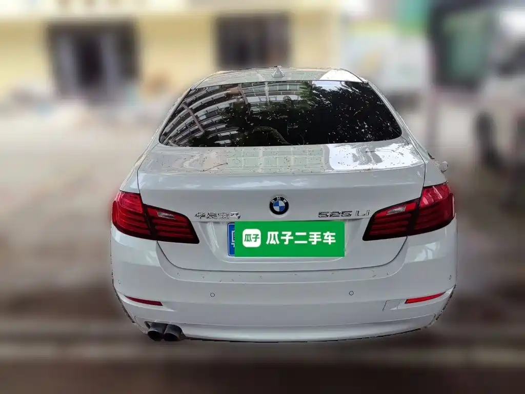 BMW 5 Series — миниатюра 3