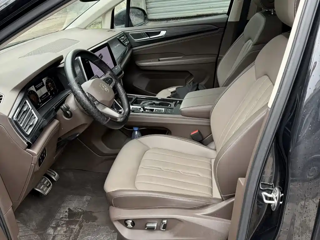 Volkswagen Viloran 2024 380TSI