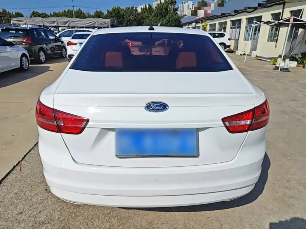 Ford Escort — миниатюра 6