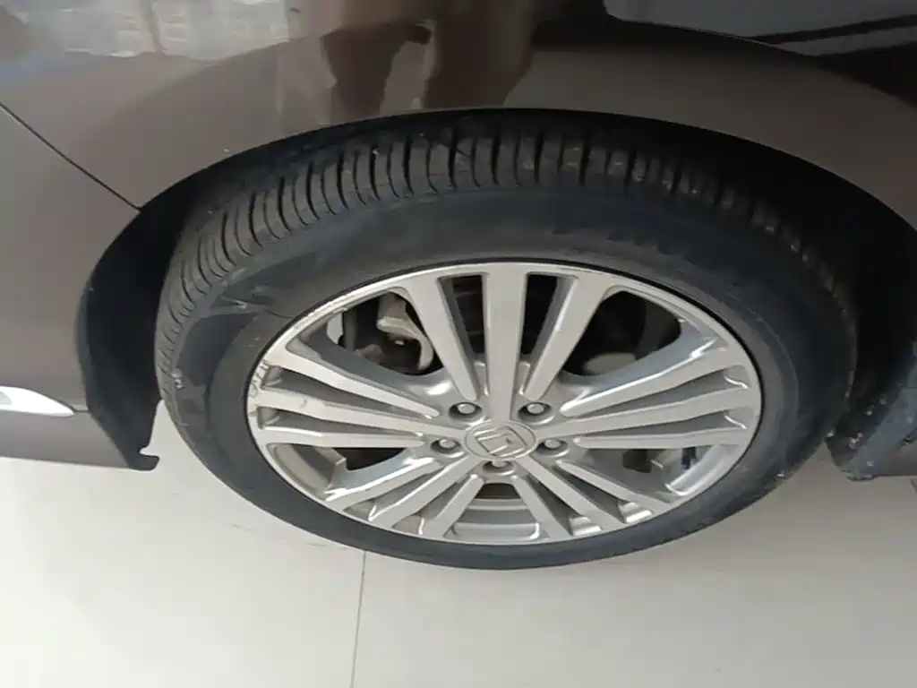 Honda Elysion — миниатюра 23