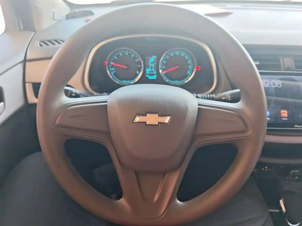 Chevrolet Lova RV — миниатюра 11
