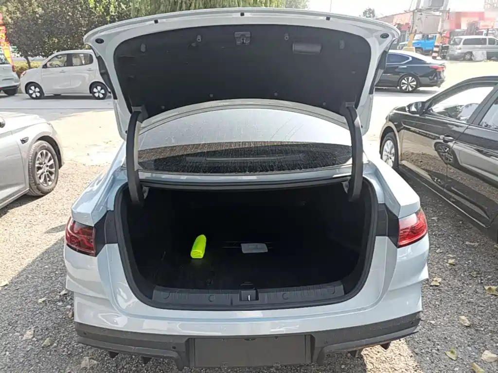 BYD Qin L — миниатюра 19