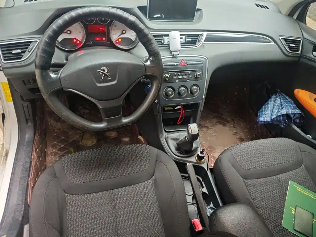 Peugeot 308 — миниатюра 13