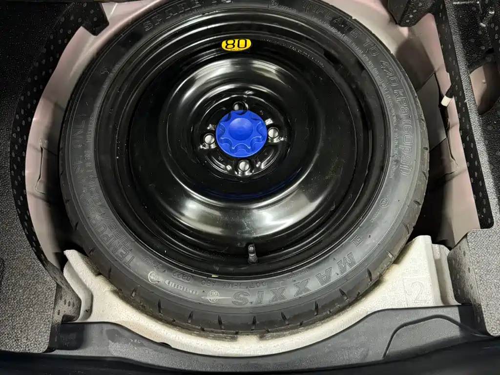 TOYOTA YARIS L ZHIXUAN