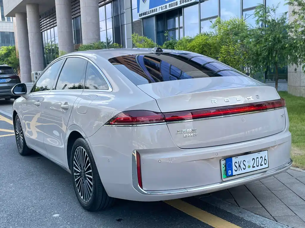 Roewe M7 DMH — миниатюра 4