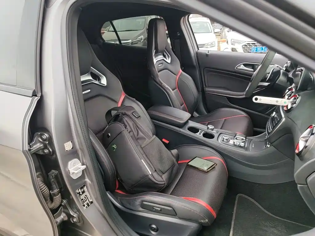 Mercedes-Benz GLA AMG — миниатюра 25