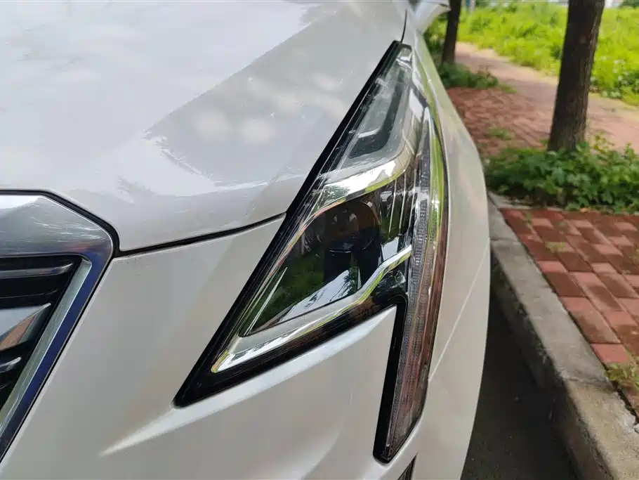 Cadillac XT5 2018 28T Luxury