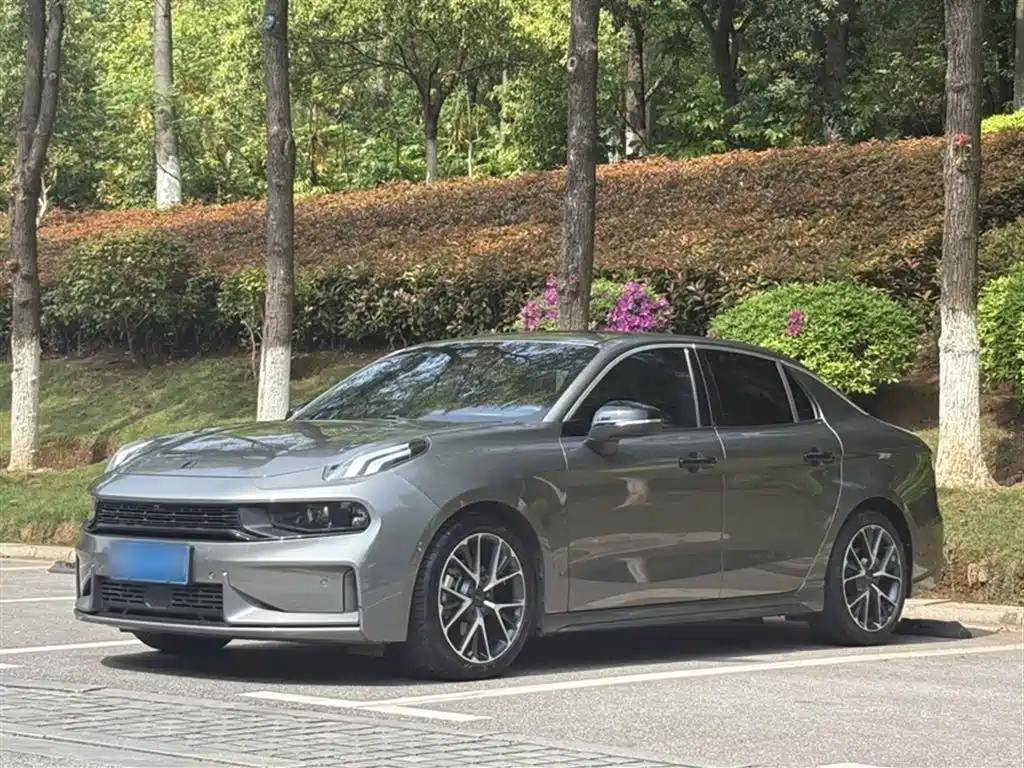 Lynk & Co 03 2022