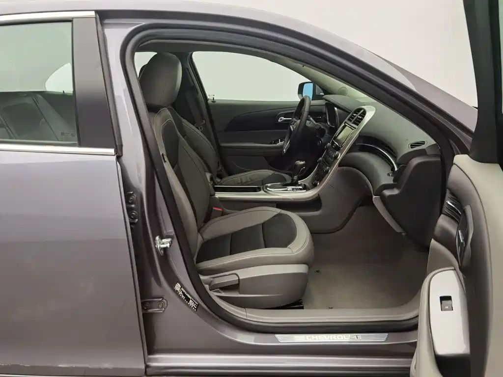 Chevrolet Malibu — миниатюра 23