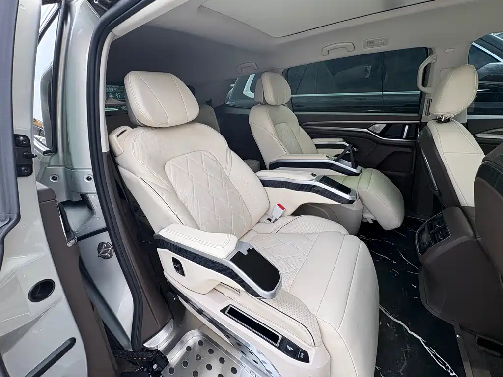 Volkswagen Viloran 2020 330TSI