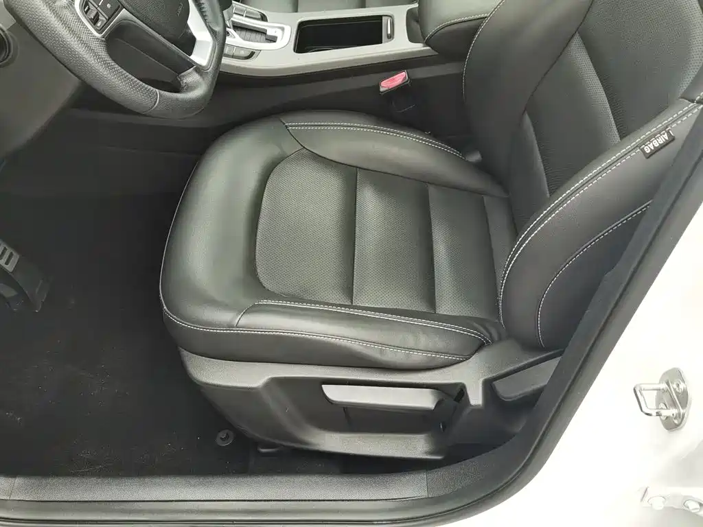Geely Emgrand GS — миниатюра 20
