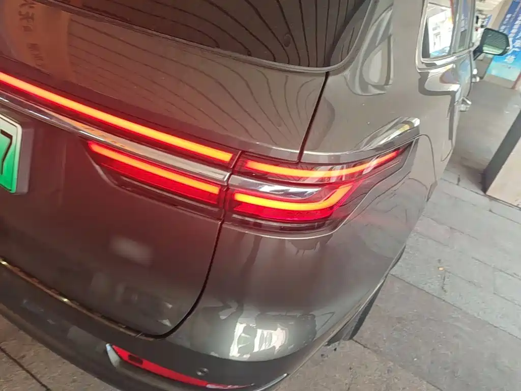 Li Auto Li ONE — миниатюра 8