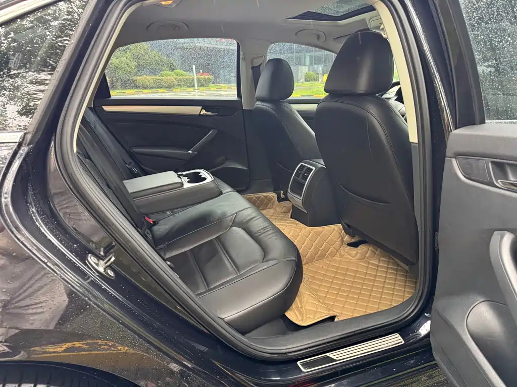 Volkswagen Passat — миниатюра 12