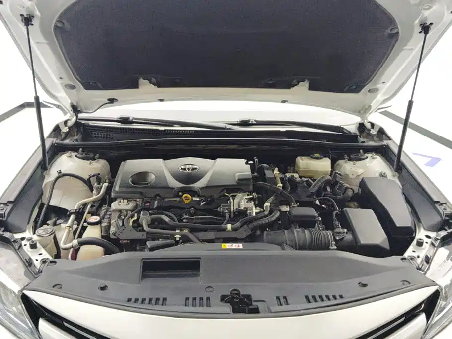 Toyota Camry — миниатюра 10