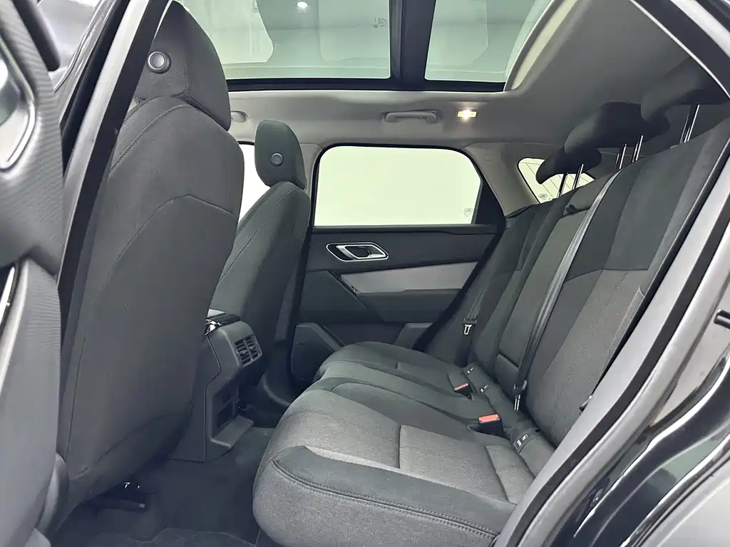 Land Rover Velar — миниатюра 9