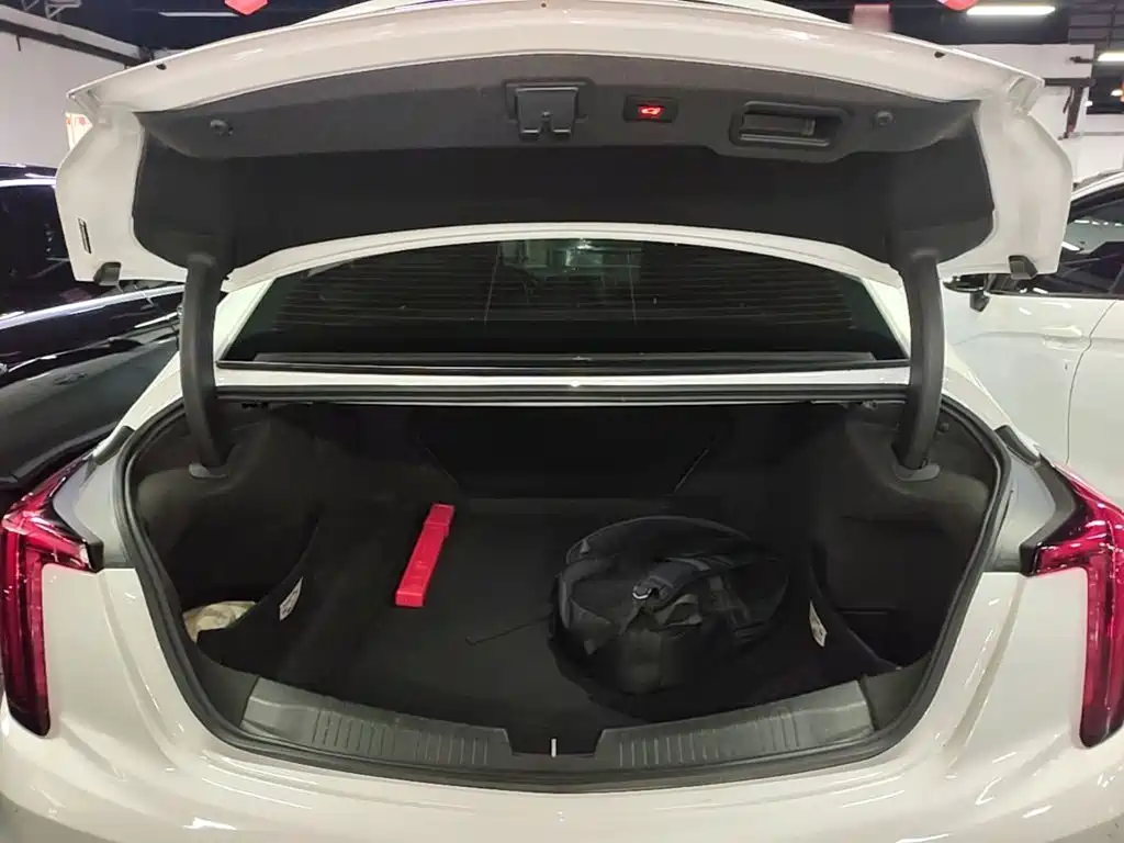 Cadillac CT5 — миниатюра 19