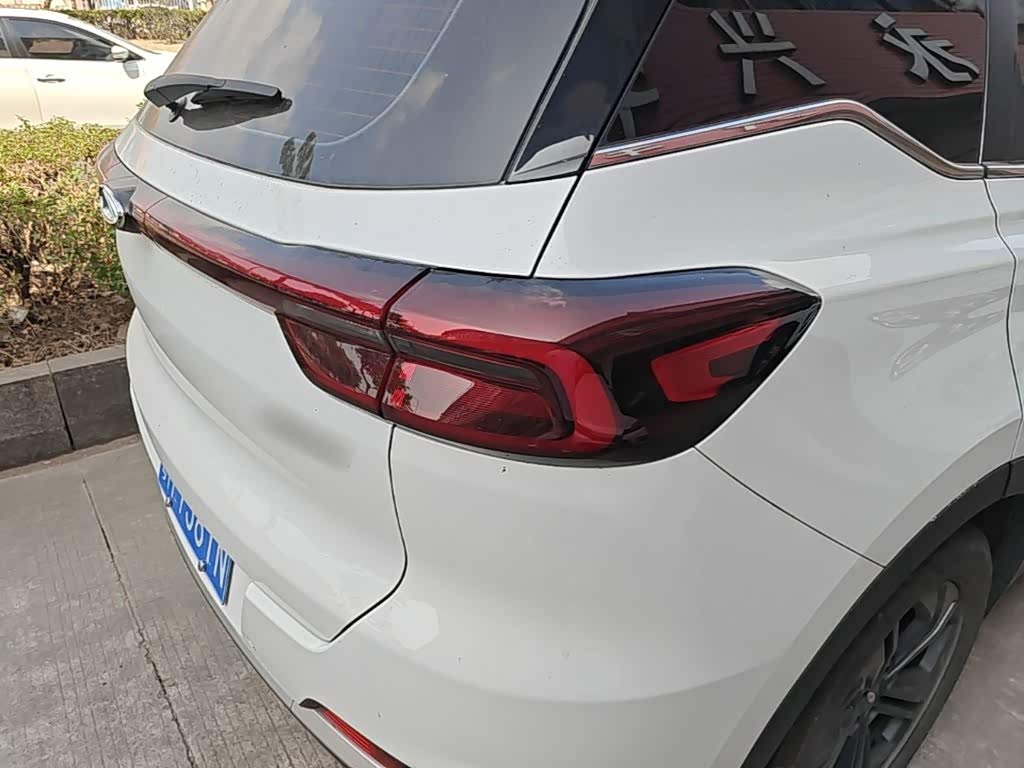 CHERY Tiggo 7 1.5 л 2023 г. Белый, пробег 34500 км