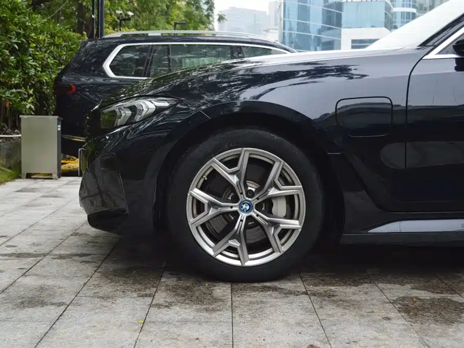 BMW i3 — миниатюра 5