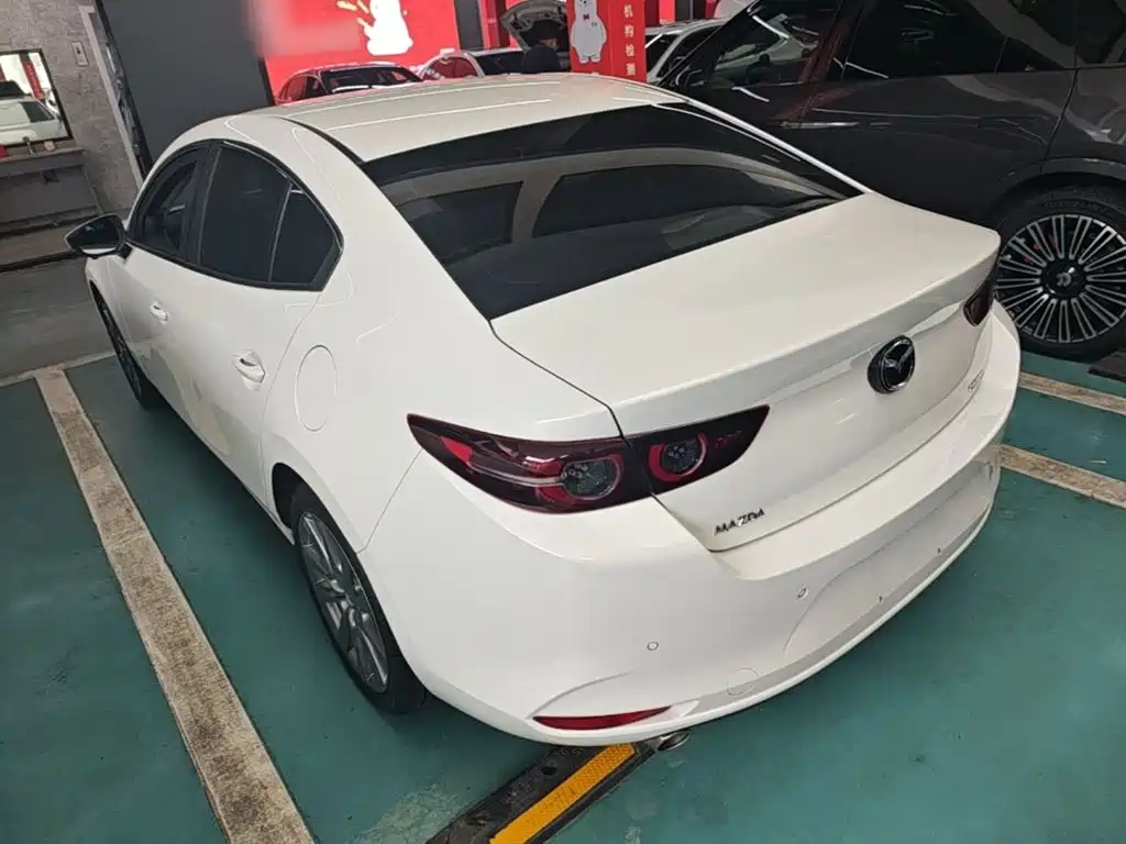 Mazda 3 Axela — миниатюра 5