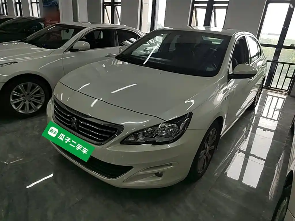Peugeot 408