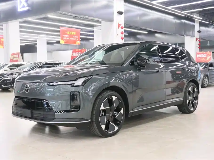 Volvo 沃尔沃XC70插电式混动 2025