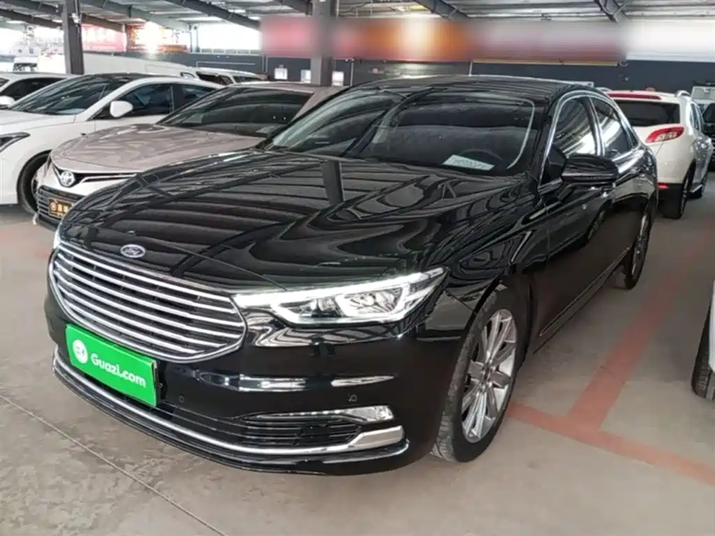 Ford Taurus 2021