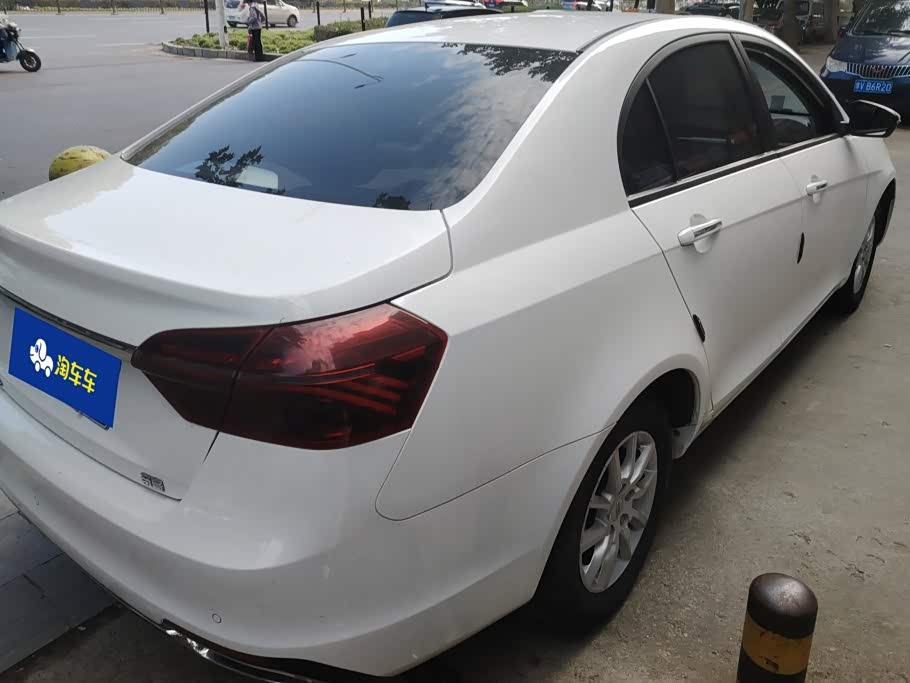 Geely Emgrand 1.5 л 2021 г. Белый, пробег 28100 км