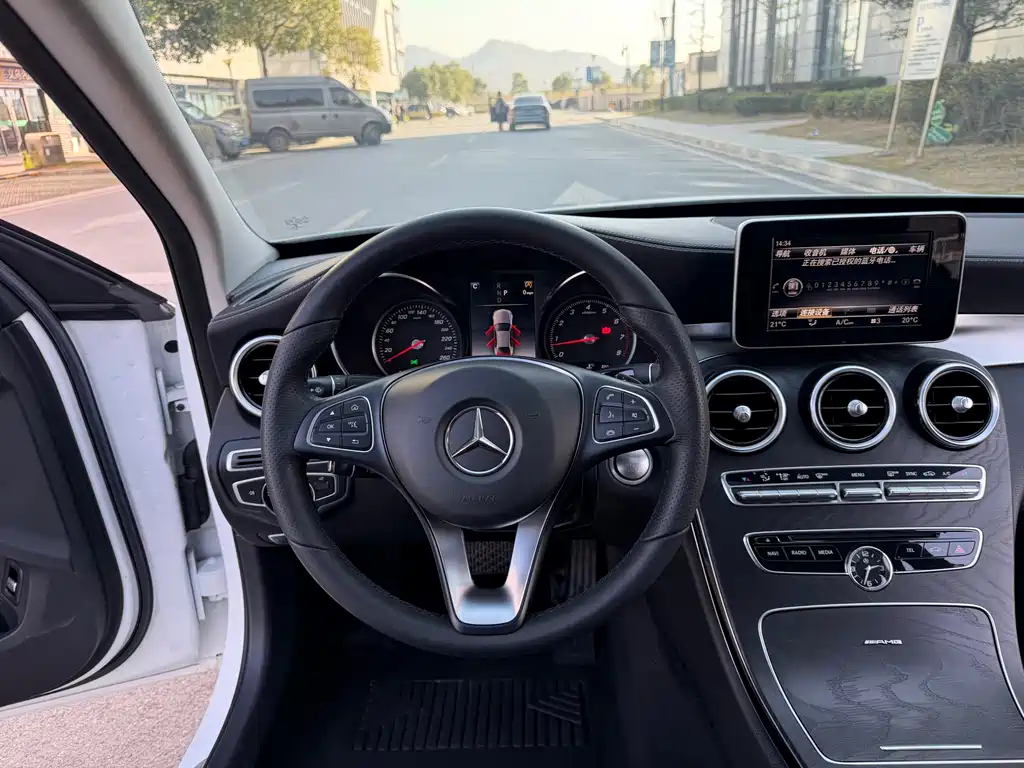 MERCEDES-BENZ C CLASS