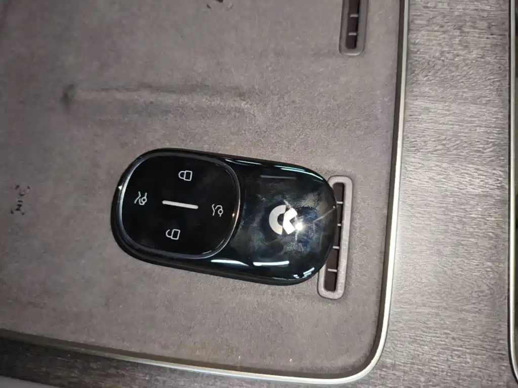 NIO ES8 2026 мест Executive