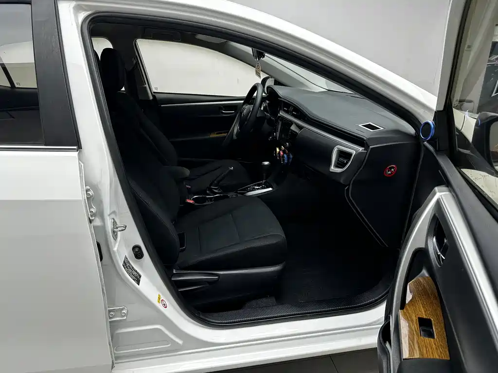 Toyota Corolla — миниатюра 11