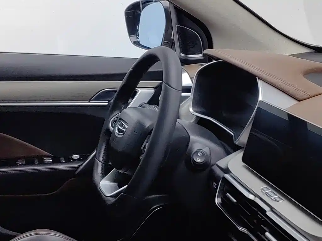 Geely Binyue — миниатюра 22