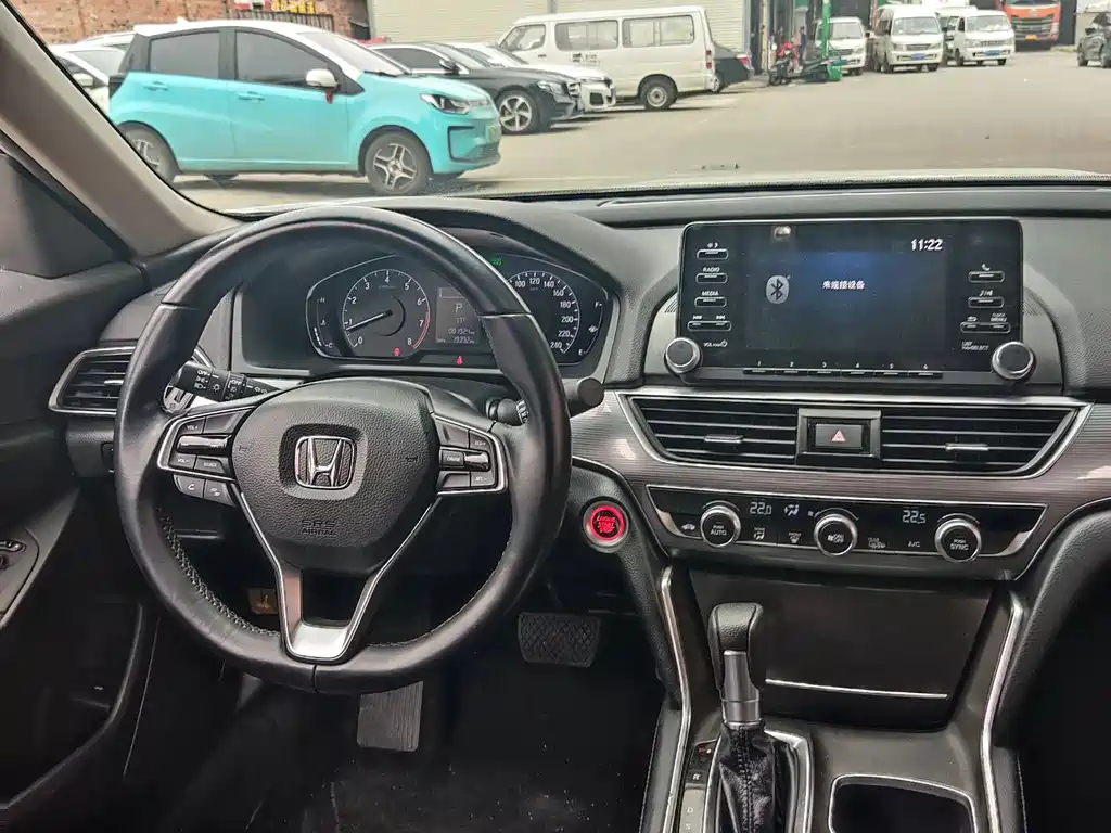 Honda Accord — миниатюра 7