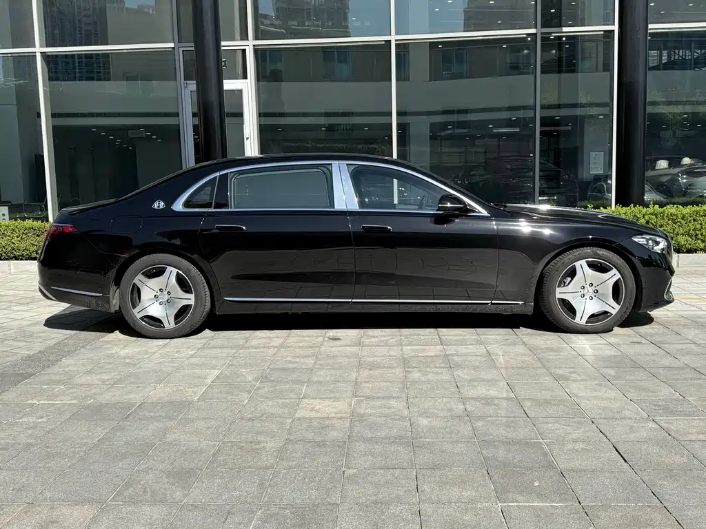 Mercedes-Benz S-Class — миниатюра 10