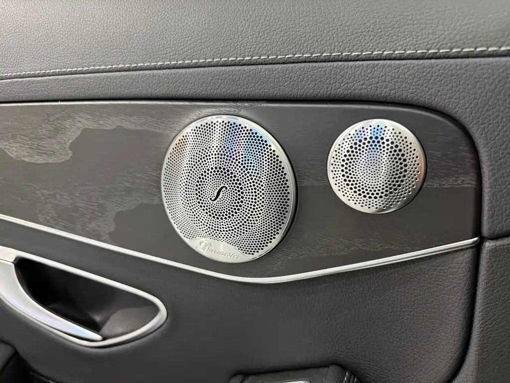 Mercedes-Benz C-Class — миниатюра 11
