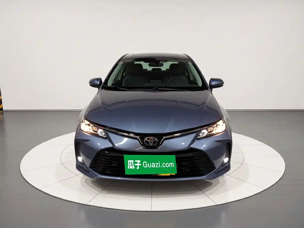 Toyota Corolla - фото 3