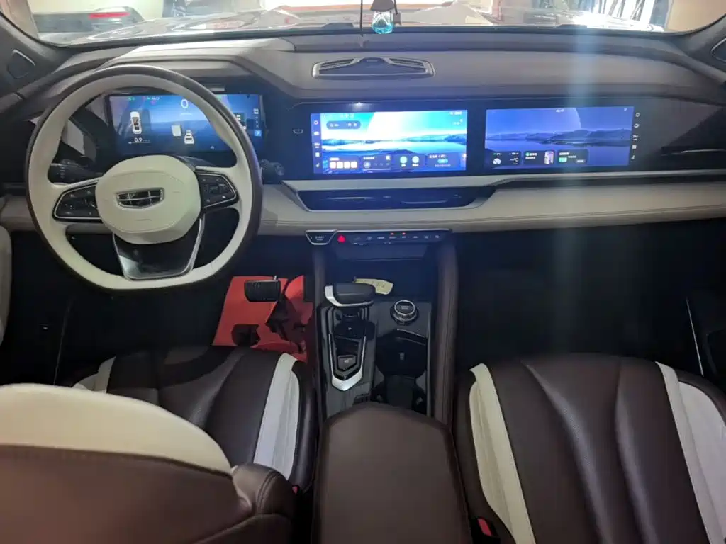 Geely Xingyue L — миниатюра 10