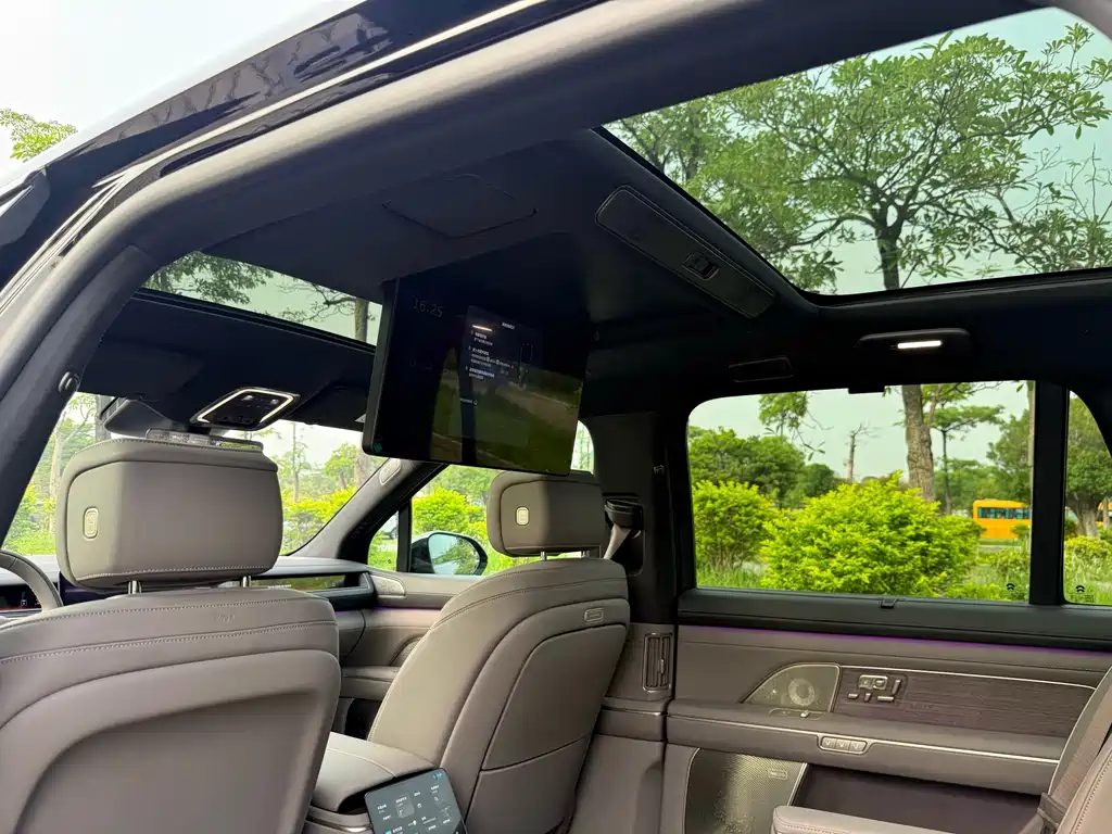 NIO ES8 2026 мест Executive Luxury