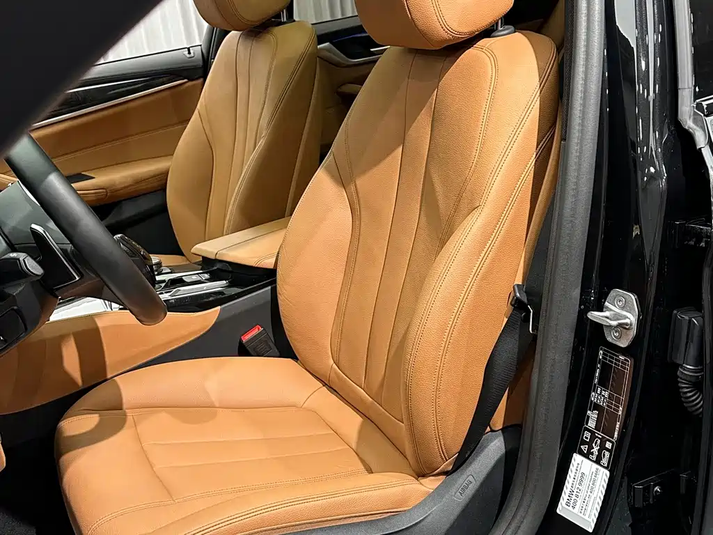 BMW 5 Series — миниатюра 14