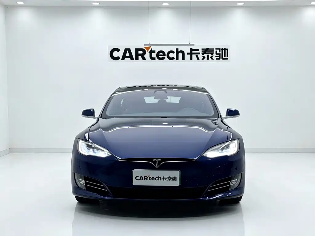 Tesla Model S — миниатюра 2