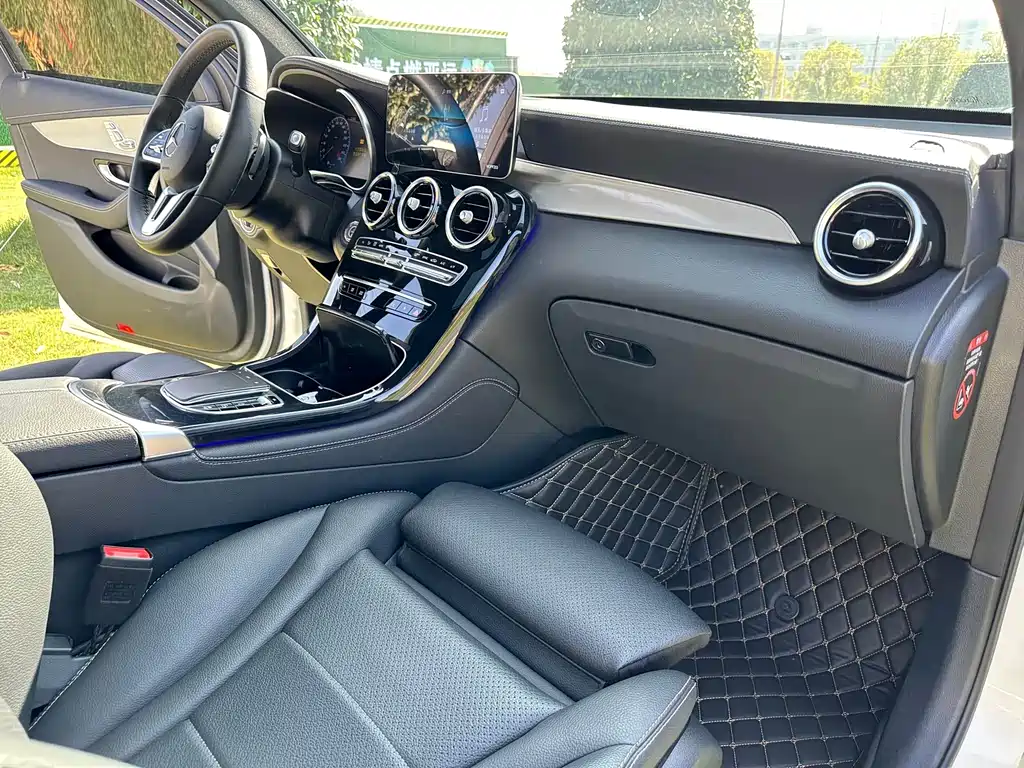 Mercedes-Benz GLC 2020 GLC 260 4MATIC SUV