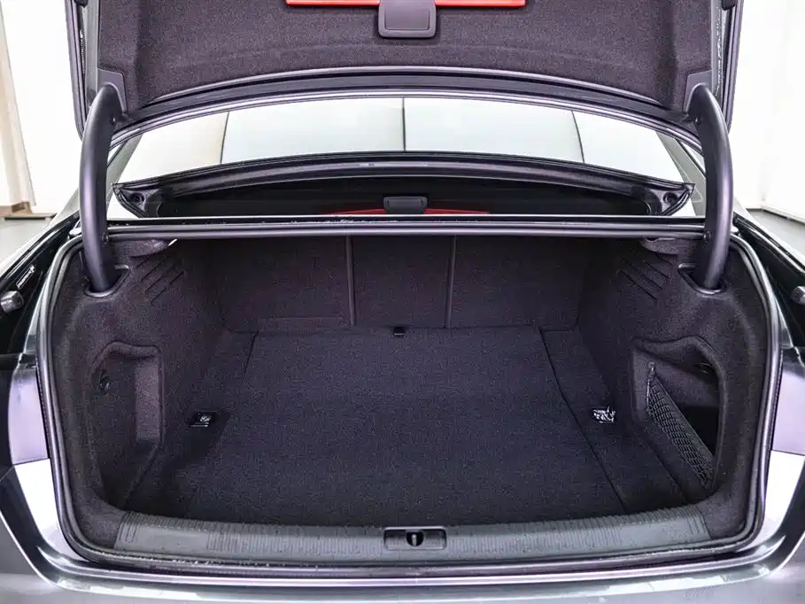 Audi A4L 2022 40 TFSI Fashion