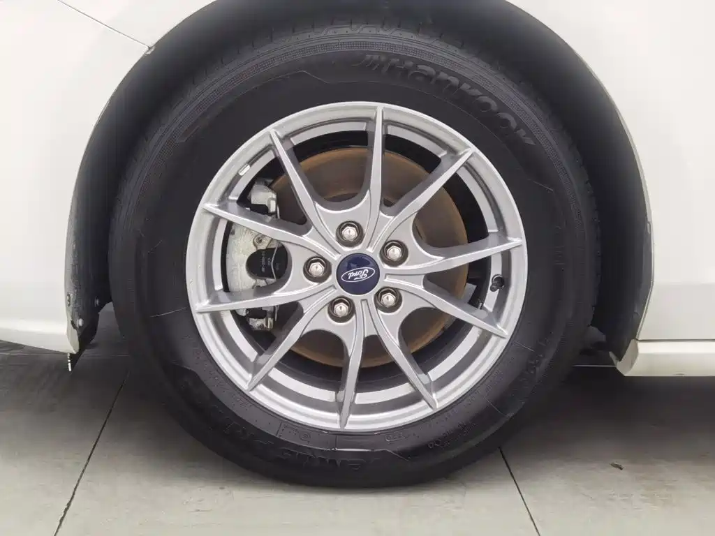 Ford Focus — миниатюра 17