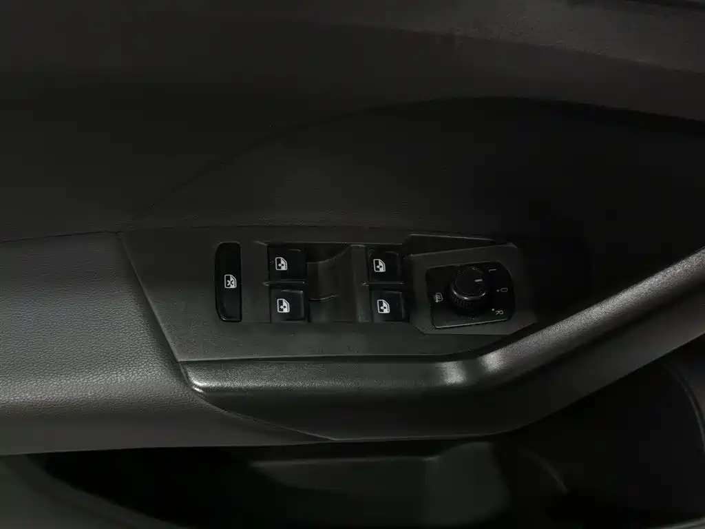 Volkswagen T-Cross 2021 1.5L AT Comfort