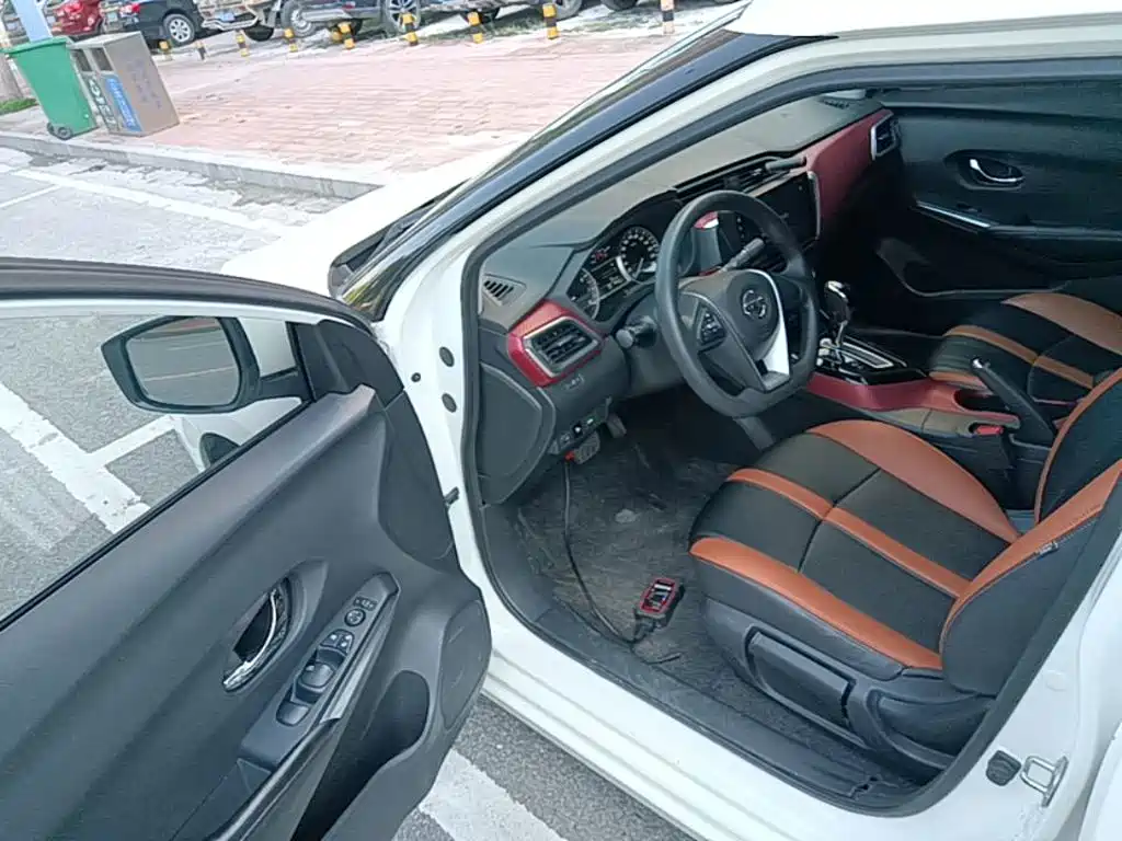 Nissan Bluebird — миниатюра 16