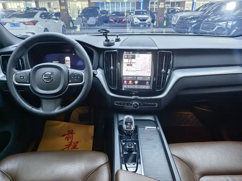 Volvo XC60 — миниатюра 6