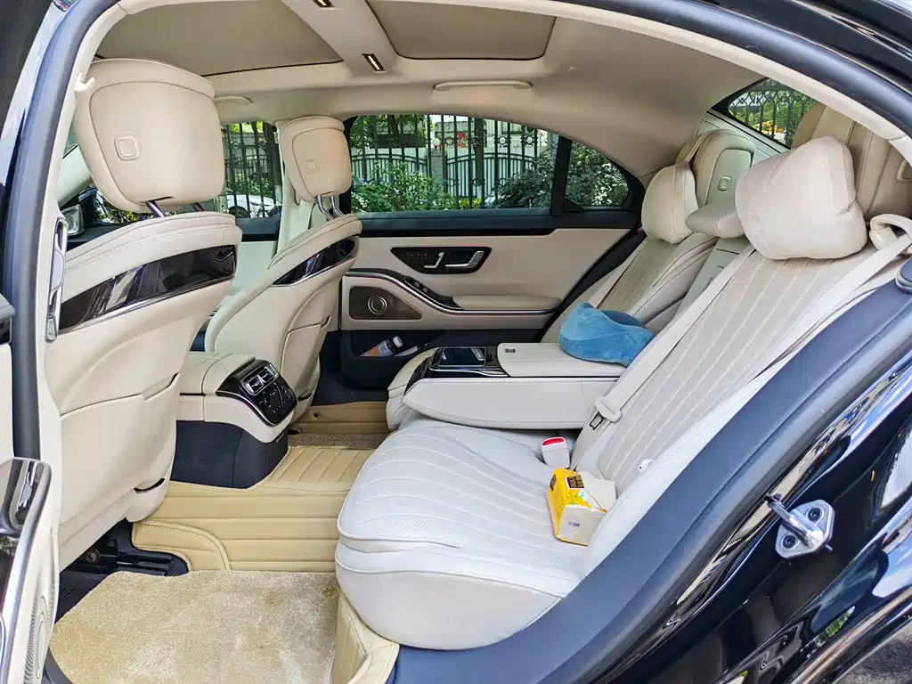 Mercedes-Benz S-Class — миниатюра 7