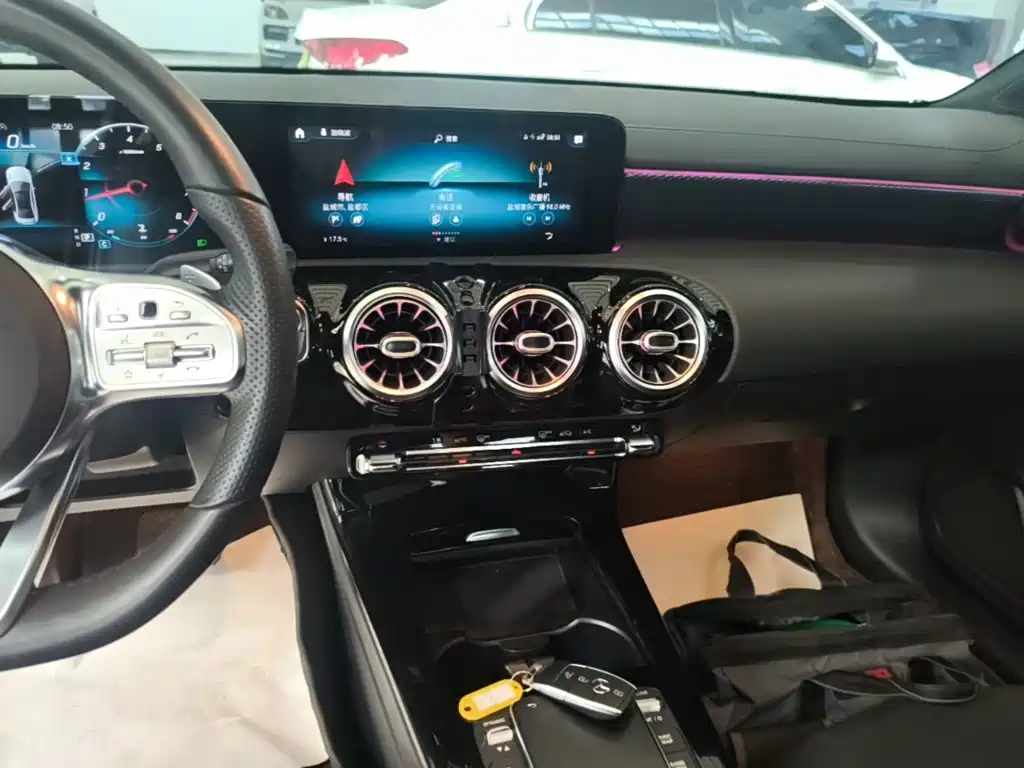 Mercedes-Benz A-Class — миниатюра 13