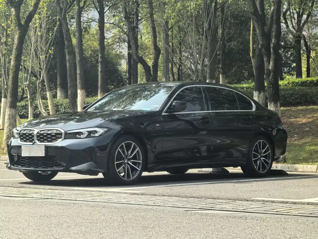 BMW 3 Series 2024