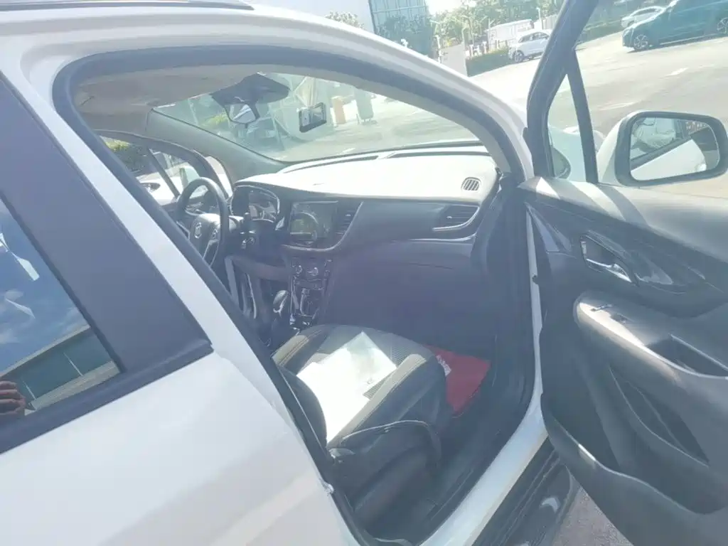 Buick Encore — миниатюра 9